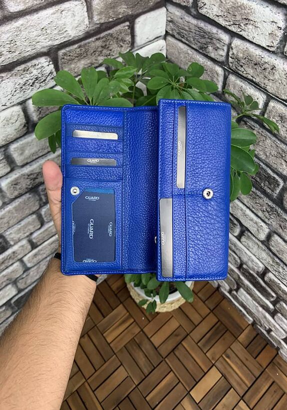 Guard Blue Leather Zippered Women's Wallet