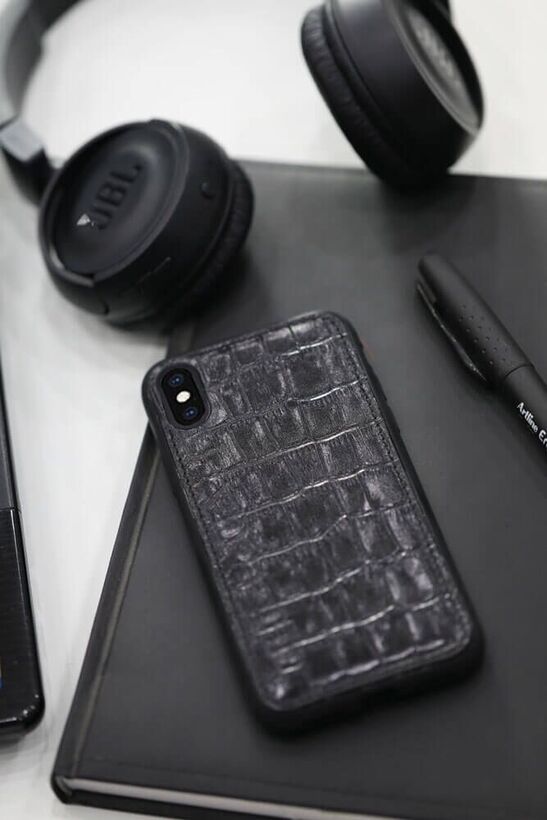 Guard Crocodile Printed Black Leather iPhone X / XS Case