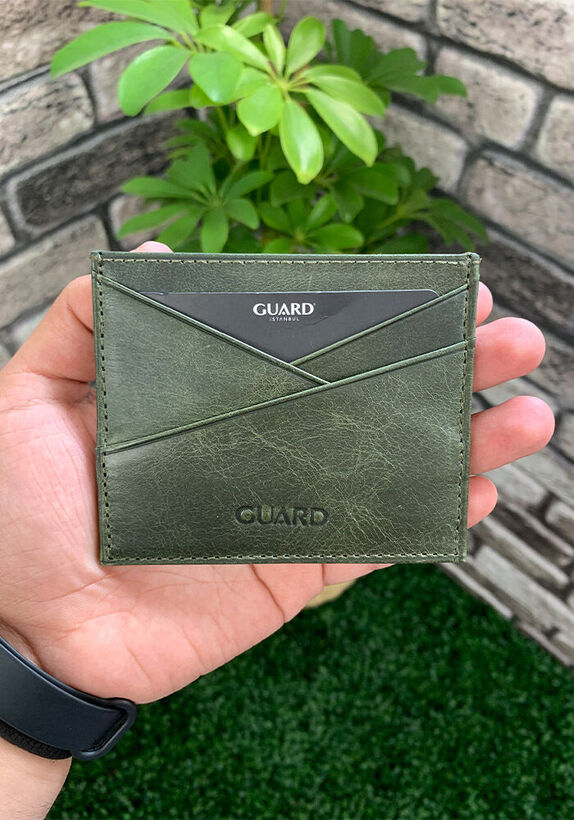 Guard Antique Green Leather Card Holder