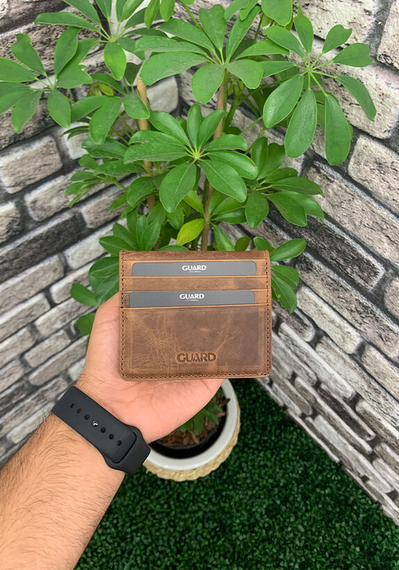 Guard Crazy Tan Paste Design Leather Card Holder