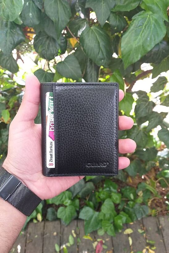 Guard Black Leather Men's Wallet