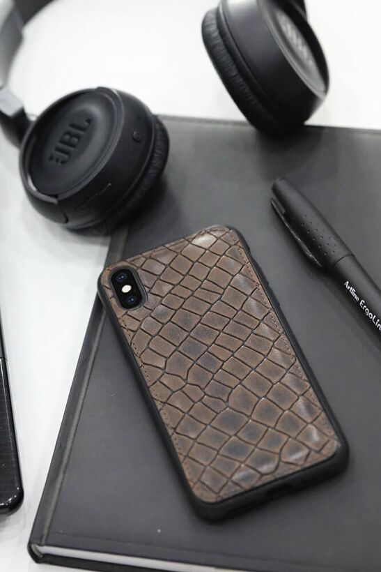 Guard Brown Croco Pattern Leather iPhone X / XS Phone Case
