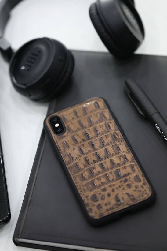 Guard Brown Crocodile Print Leather iPhone X / XS Phone Case