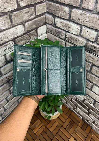 Guard Green Leather Zippered Women's Wallet - Thumbnail