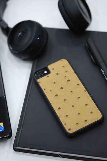 Guard - Guard iPhone 6 / 6s / 7 Tan Ostrich Model Leather Phone Case (1)