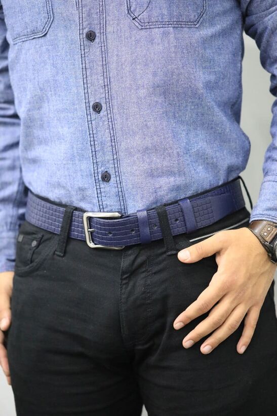 Guard Navy Blue Knit-Patterned Leather Belt