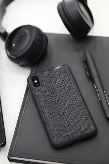 Guard Knit-Printed Black Leather iPhone X / XS Case - Thumbnail