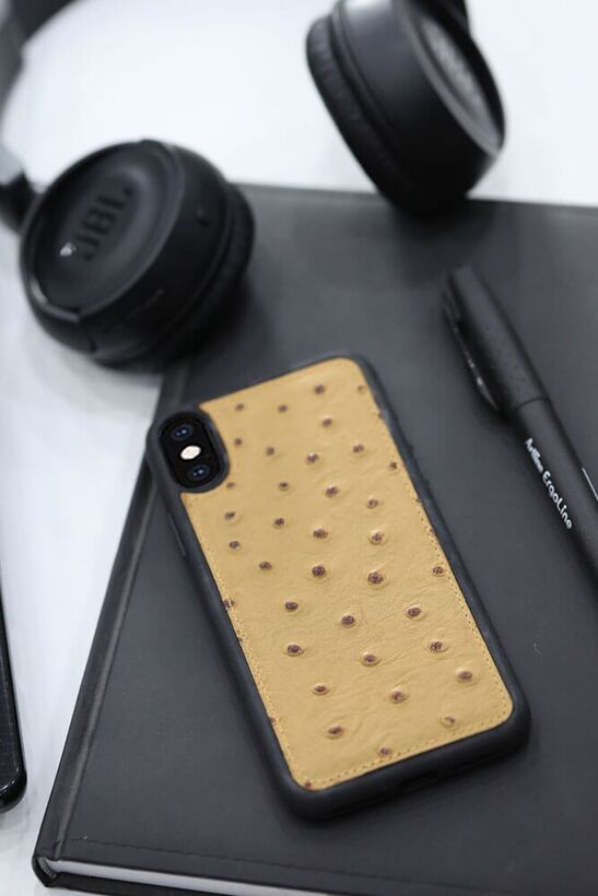 Guard Tan Ostrich Model Leather iPhone X / XS Case