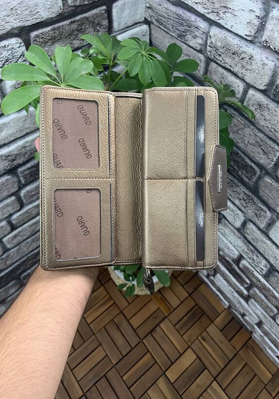 Guard Gold Zippered and Leather Hand Portfolio