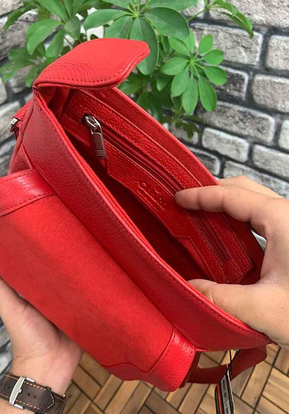 Guard Red Leather Messenger Bag