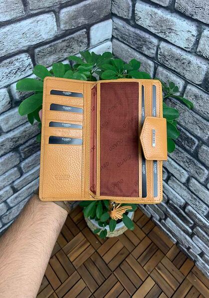 Guard Yellow Zipper and Leather Pleated Hand Portfolio - Thumbnail